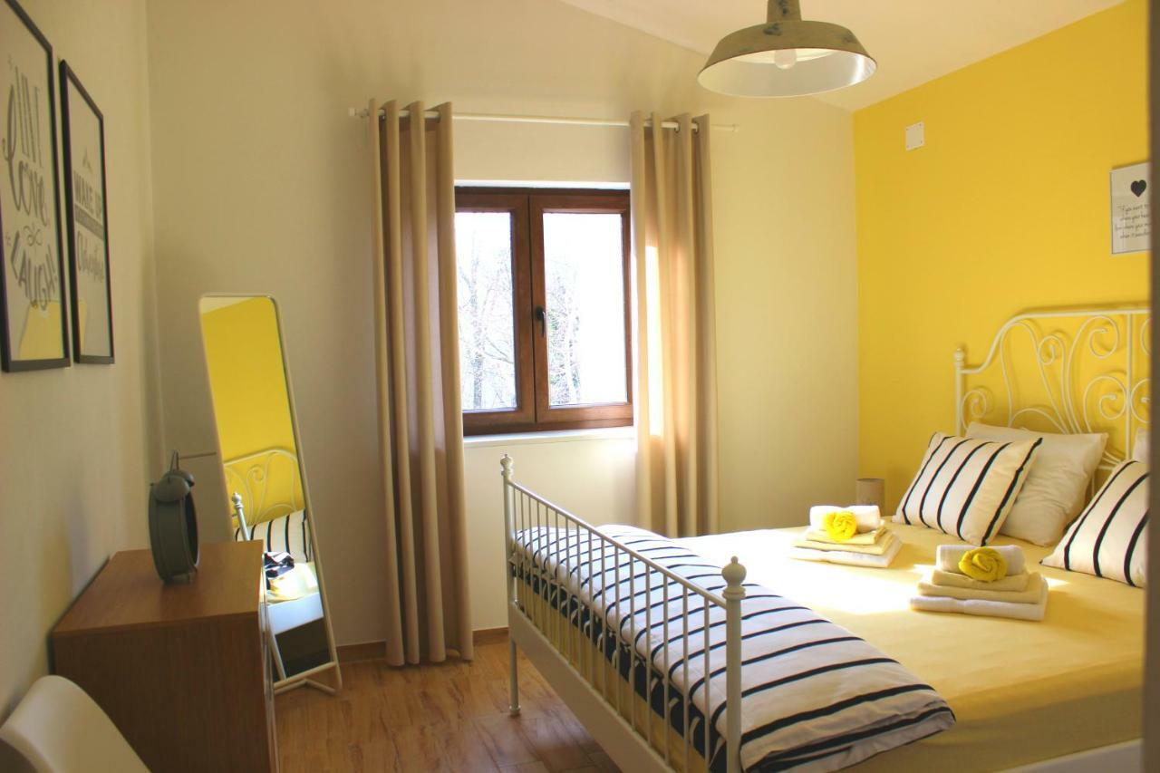 Holiday Home Deni Roc ภายนอก รูปภาพ