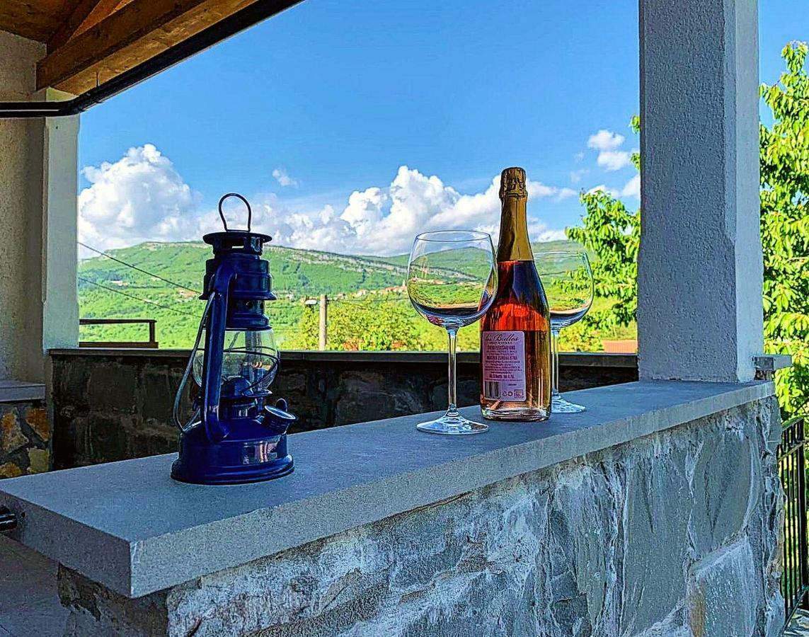 Holiday Home Deni Roc ภายนอก รูปภาพ